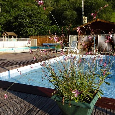 Camping Le Rey Louvie Juzon Exteriér fotografie