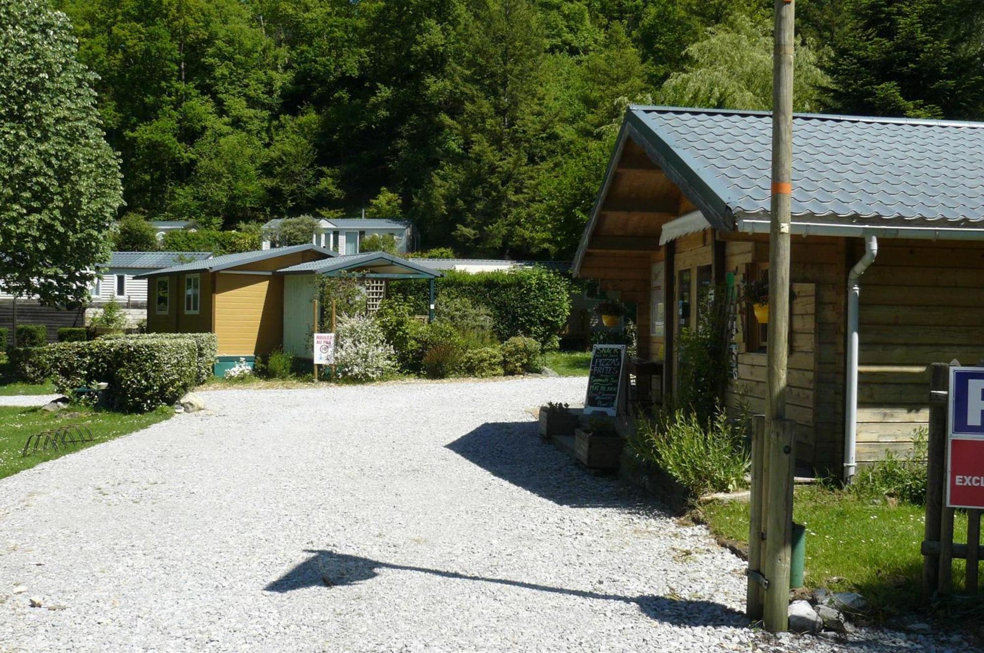 Camping Le Rey Louvie Juzon Exteriér fotografie