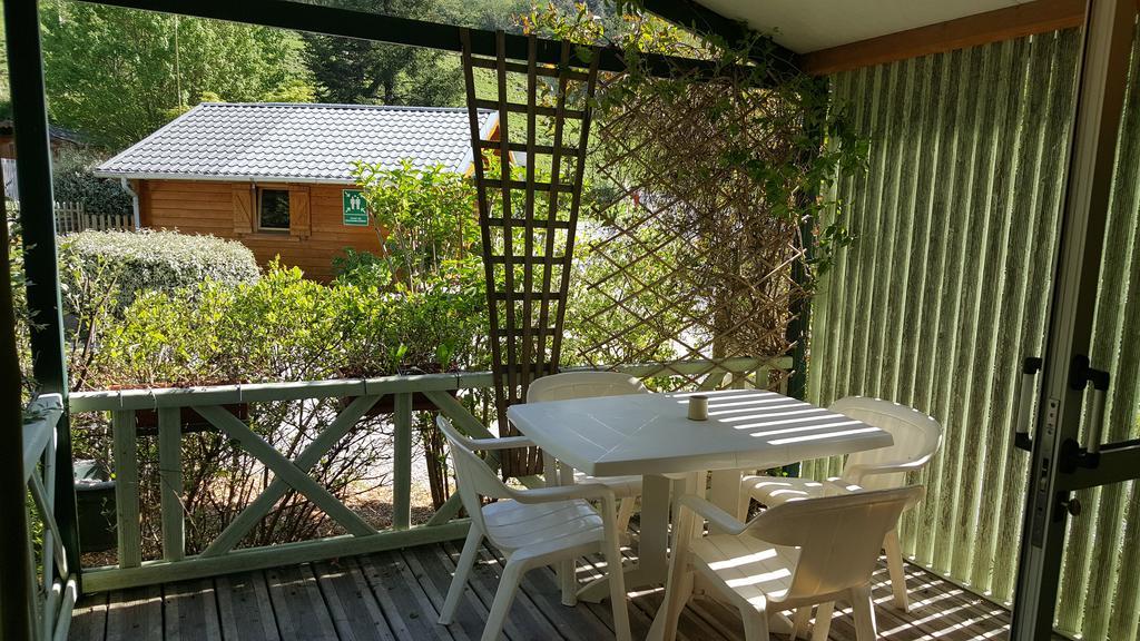 Camping Le Rey Louvie Juzon Exteriér fotografie
