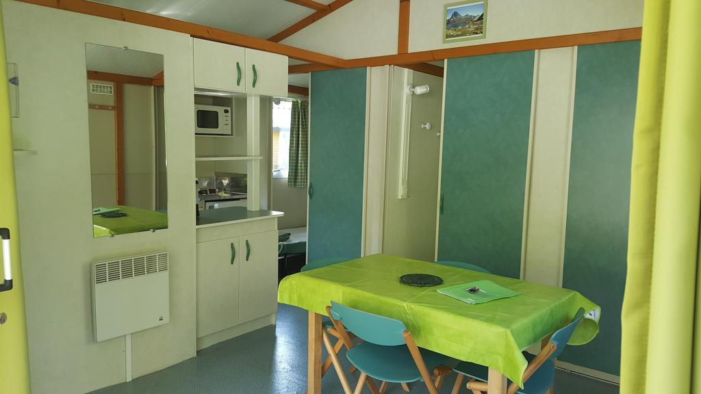 Camping Le Rey Louvie Juzon Exteriér fotografie