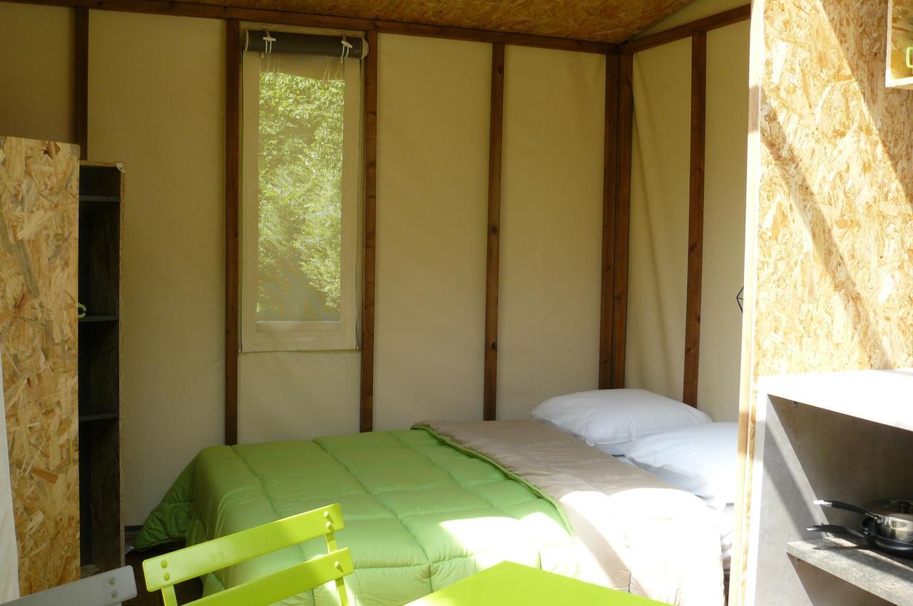 Camping Le Rey Louvie Juzon Exteriér fotografie