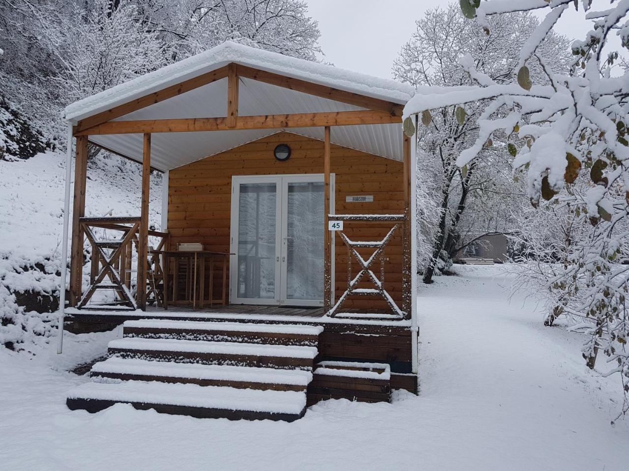 Camping Le Rey Louvie Juzon Exteriér fotografie